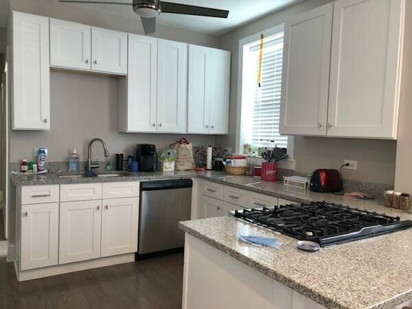 Foto principal - 3140 N Kenmore Ave
