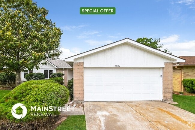 Building Photo - 4922 Crestway Dr