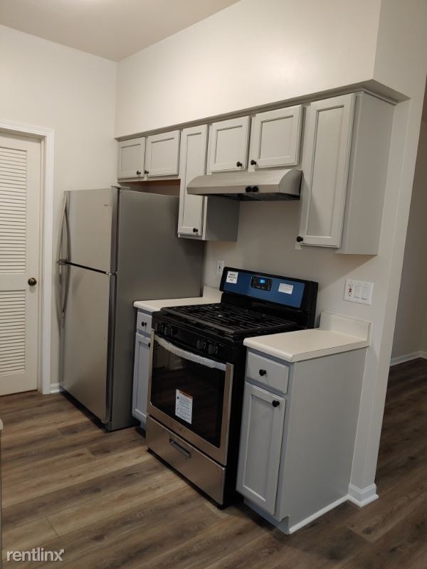 Building Photo - 2 br, 2.5 bath Townhome - 22241 W Niagara Trl