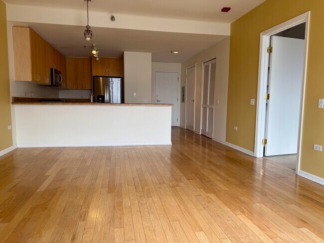Foto del edificio - 1515 S Prairie Ave