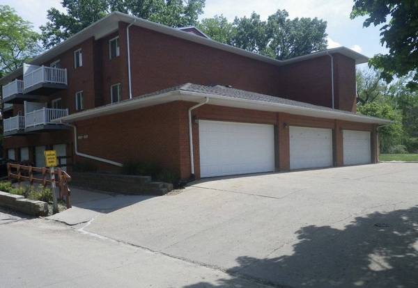 Primary Photo - 313 Woodside Dr