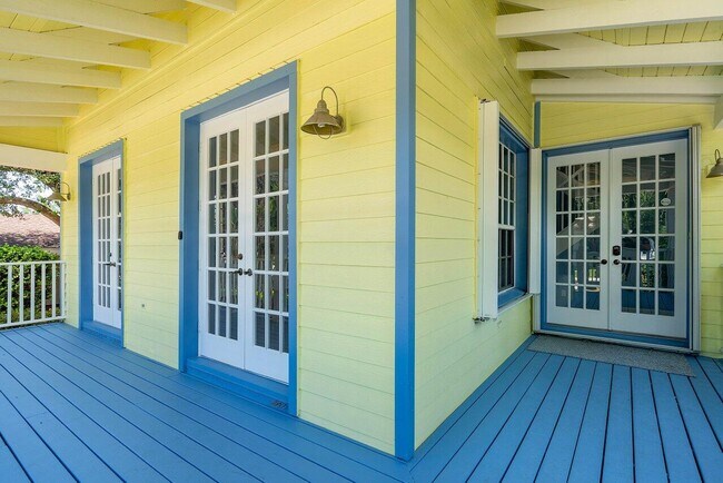 Foto del edificio - 10 NE 7th St