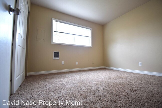 Building Photo - 5025 SW Menlo Dr