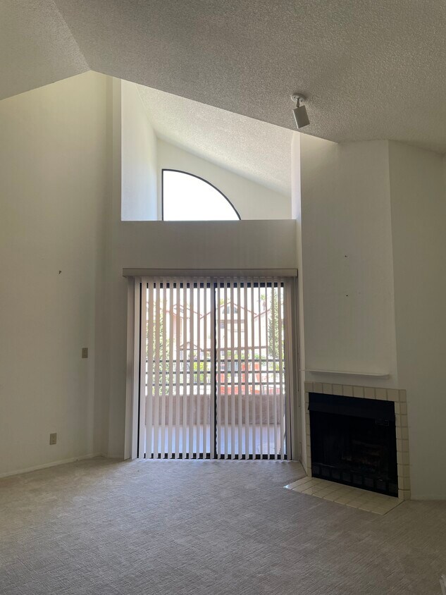 Primary Photo - 10301 N 70th St