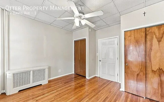 Foto del edificio - 317 Davis Ave