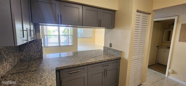 Building Photo - 3 br, 2.5 bath House - 3239 NW 44th St Apt 2