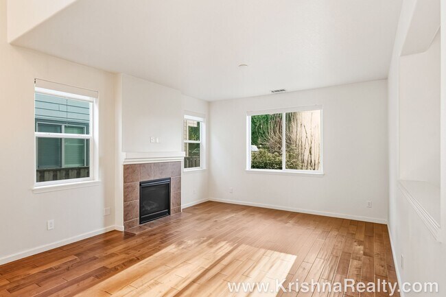 Foto del edificio - Upgraded 4 BD | 2.5 BA | Orenco Single-Family Home | Private Street | Large Private Backyard | St...