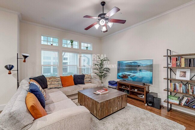 Foto del edificio - Charming 2-Bedroom Townhome for Rent in a Gated Community!