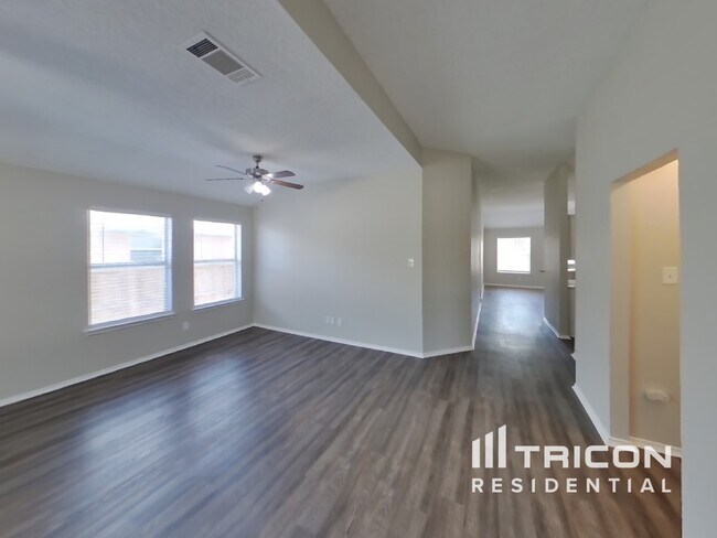 Foto del edificio - 945 Carlin Lane Burleson TX