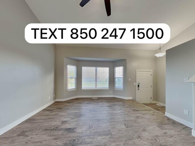 Foto del edificio - 610 Scotch Pine Dr