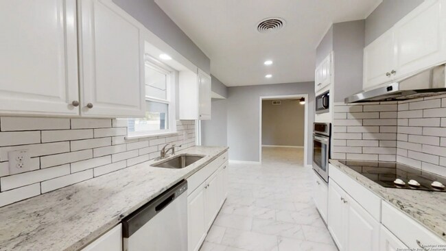 Foto del edificio - 7206 Brookside St