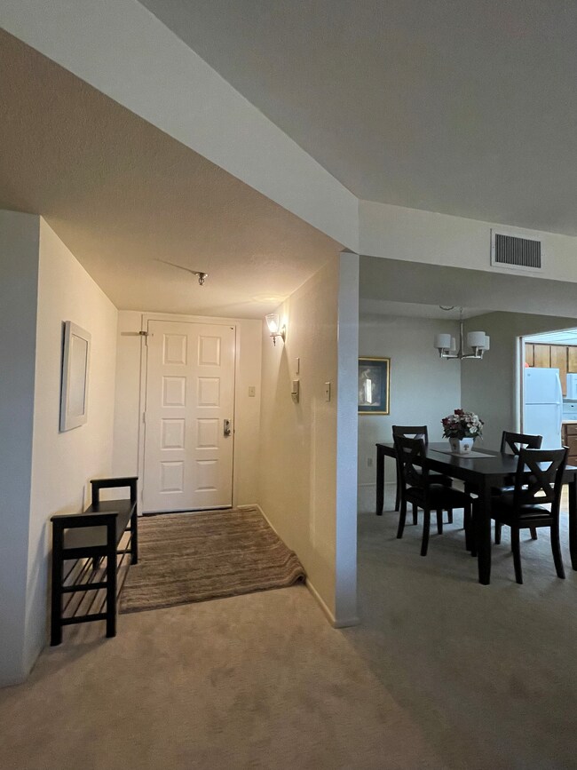 Foto del edificio - 425 S Parkcrest