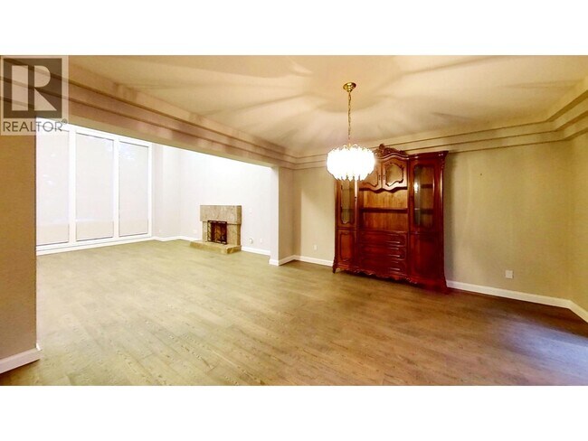 Photo du bâtiment - 10711 Bamberton Dr