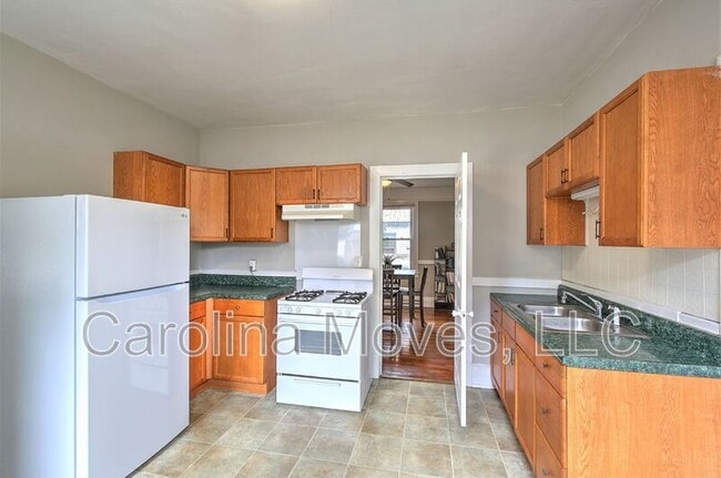 Building Photo - 20 8th Ave
