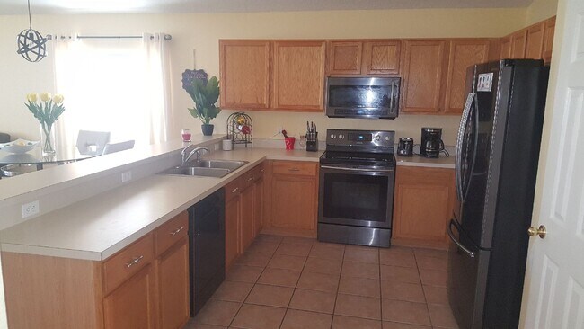 Building Photo - 5140 Marbella Isle Dr
