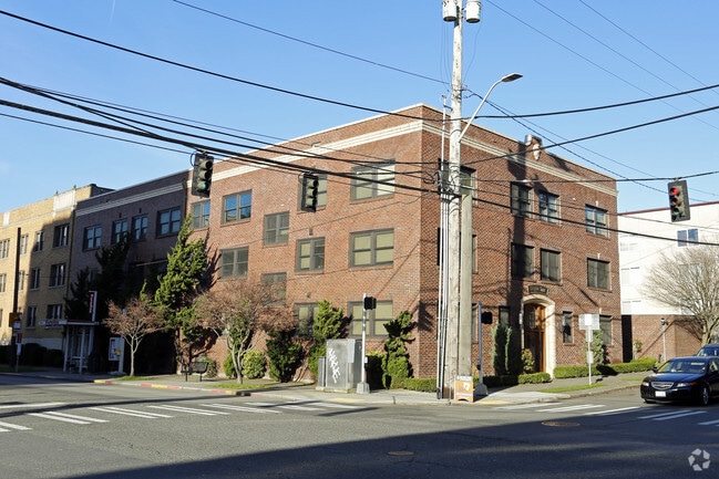 Building Photo - Regan Lee Apartments