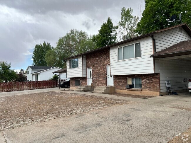 Building Photo - 356 S 900 W