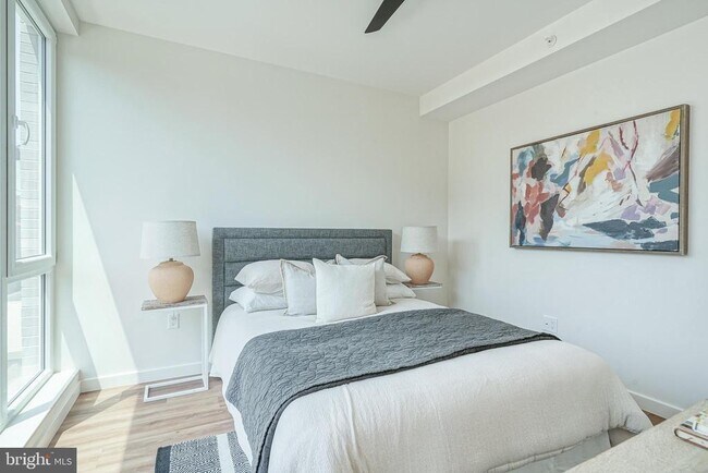 Foto del edificio - 1301 Bainbridge St