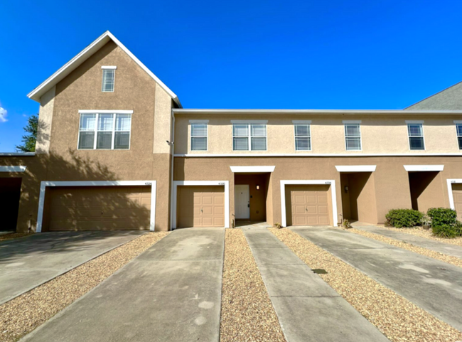 Photo - 4330 Tyler Cir N Townhome