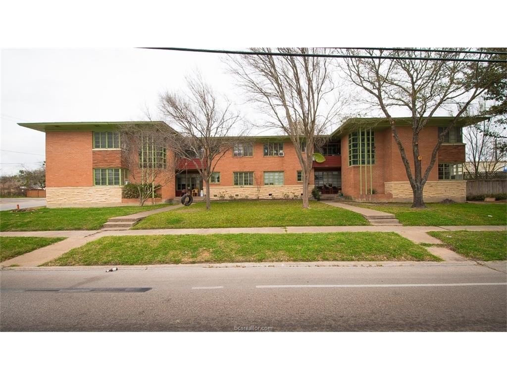 Foto principal - 2101 S College Ave