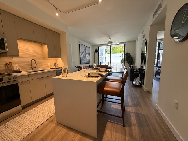 Foto del edificio - 29 NW 28th St