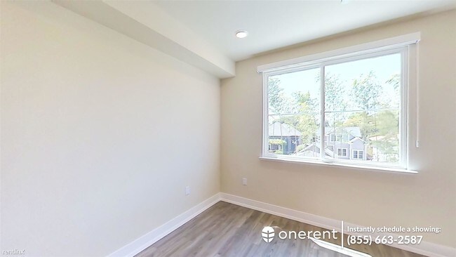 Foto del edificio - 1048 Monroe St