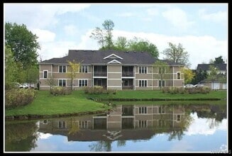 Building Photo - 807 1/2 Millersport Hwy