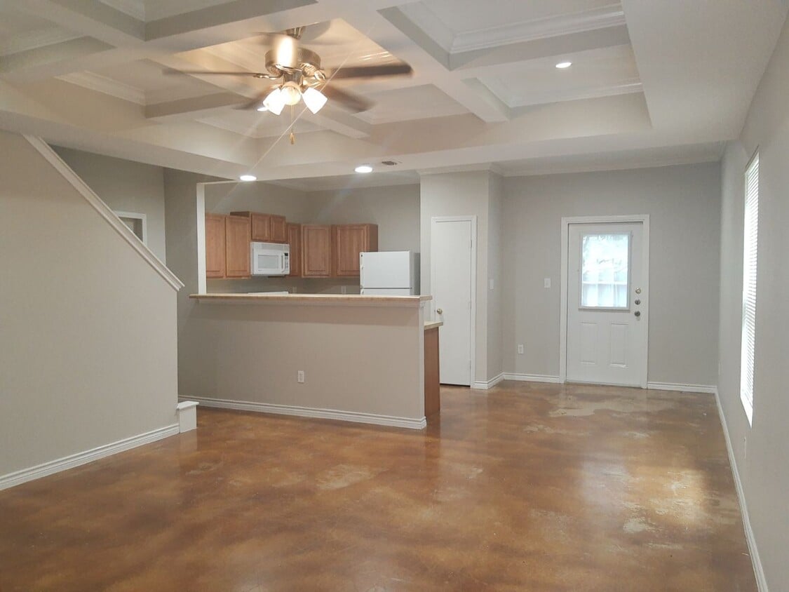 Primary Photo - Garden at Summit * 3 Bedroom Townhome w/small backyard and 1-car direct access garage