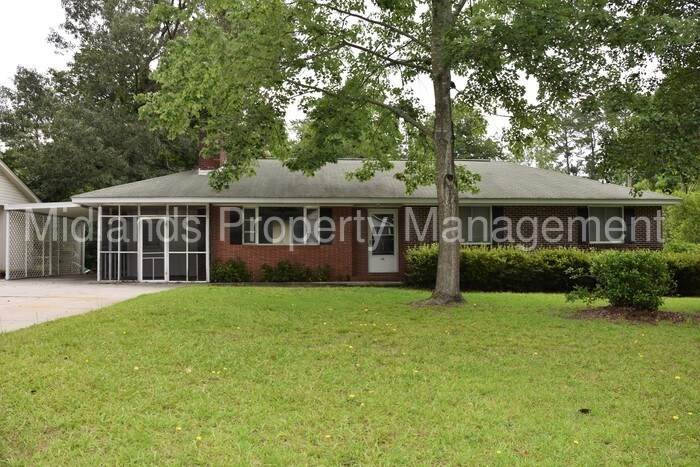 Primary Photo - 146 Whispering Pines Circle