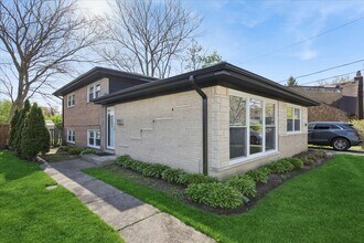 Building Photo - 510 Knox Ave