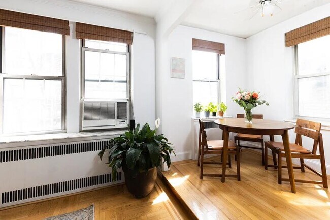 Foto del edificio - 2 bedroom in NEW YORK NY 10012