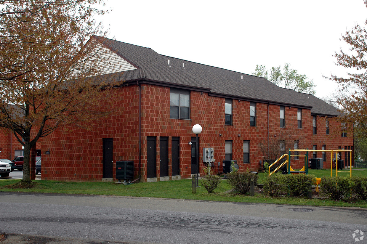 Foto del edificio - Oak Bottom Village