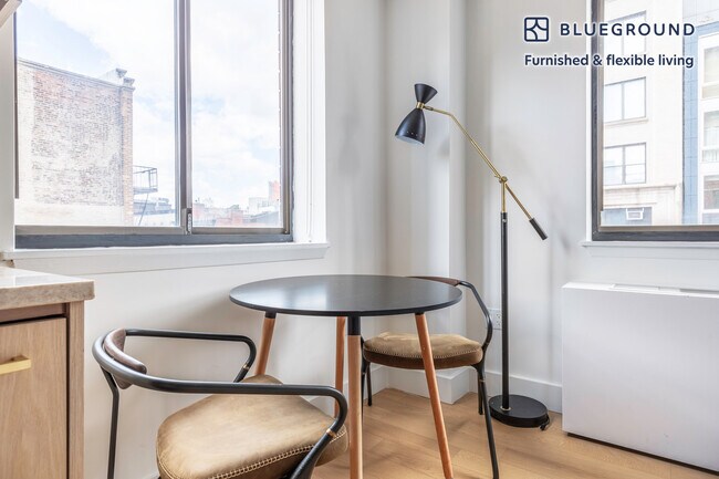 Foto del edificio - 250 W 19th St