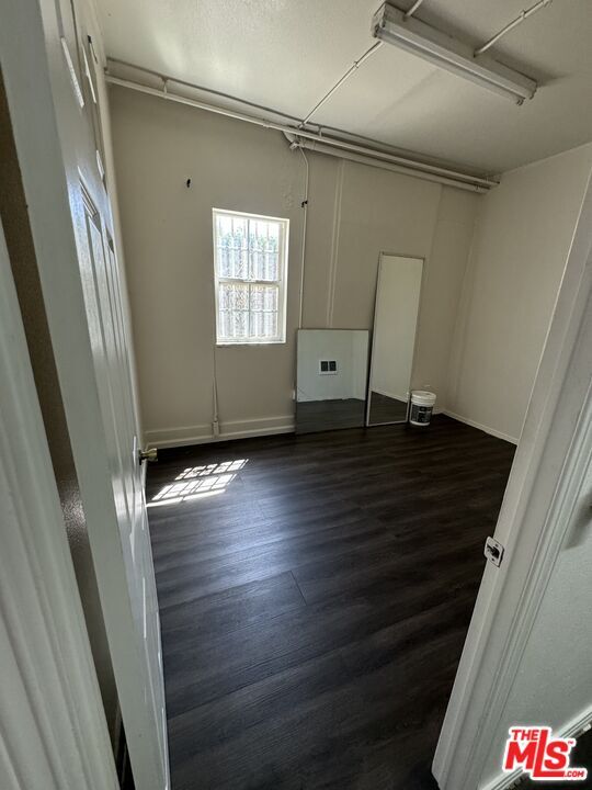 Foto del edificio - 4013 Halldale Ave