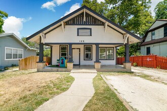 Building Photo - 125 Glenwood Ct
