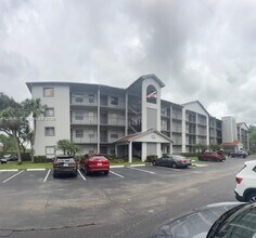 Building Photo - 1400 SW 124th Terrace