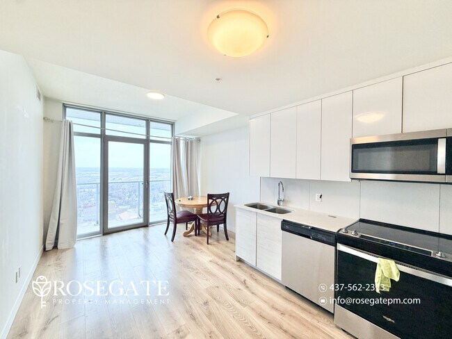 Photo du bâtiment - Modern 1-Bedroom Condo with Balcony & Parking – Utilities Included – Pet Friendly – Kitchener