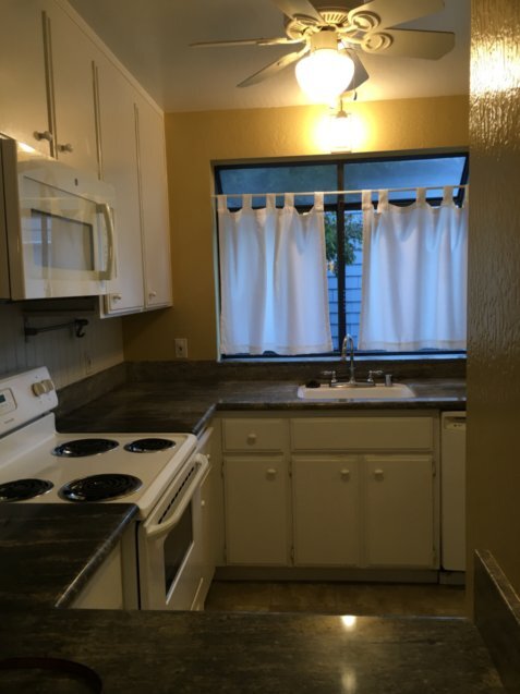 Kitchen - 434 Barnegat Ln