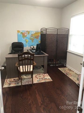 Foto del edificio - 913 Ashton Oak Ct