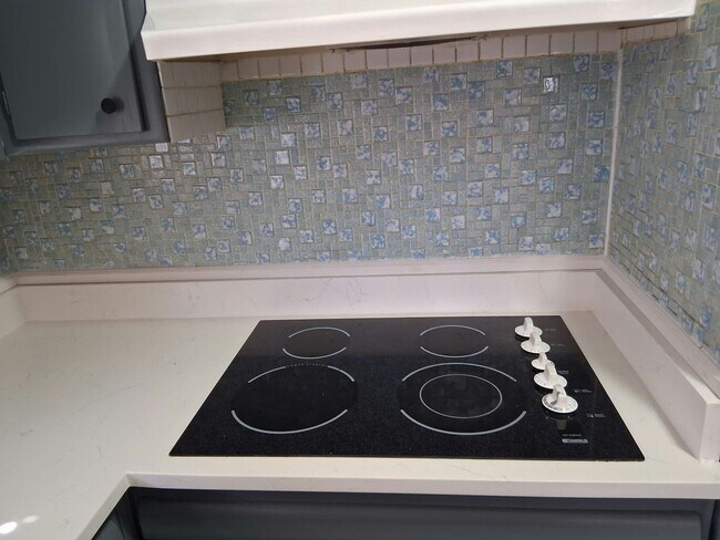 Foto del edificio - 933 W 95th St