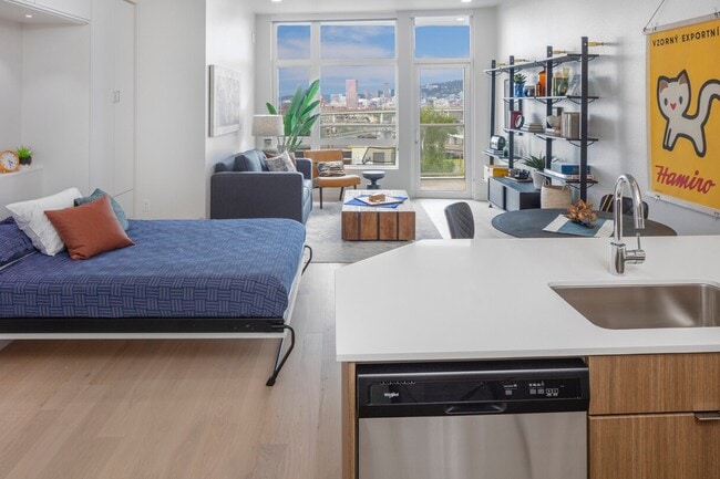 Murphy Bed! - Arris
