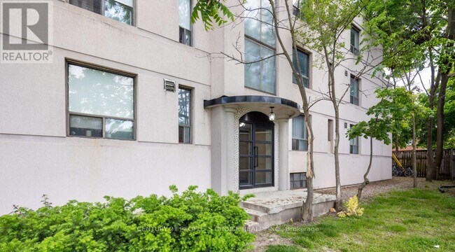 Photo du bâtiment - 875 Avenue Rd