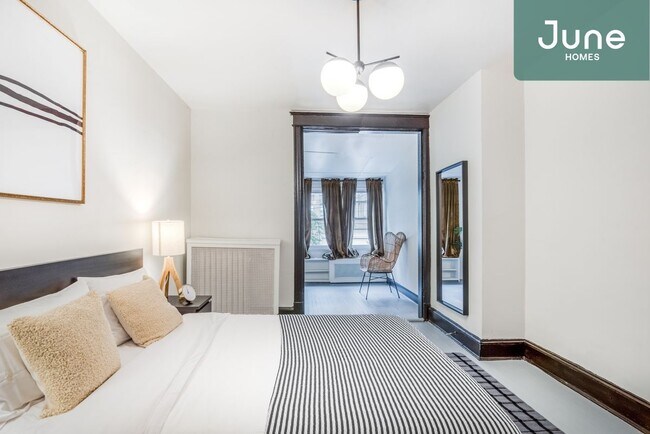 Foto del edificio - Queen room in 5-bed/2.0-bath Home