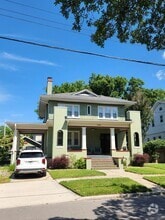 Building Photo - 1420 Morris Crescent