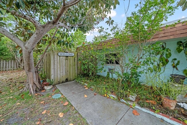 Building Photo - 512 Madison Ave