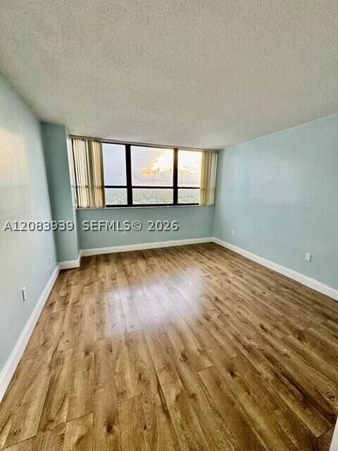 Foto del edificio - 5600 N Flagler Dr
