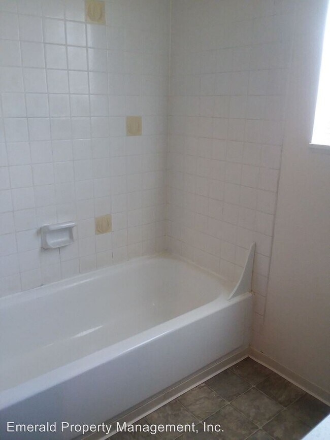 Foto del edificio - 530-570 Cedar St