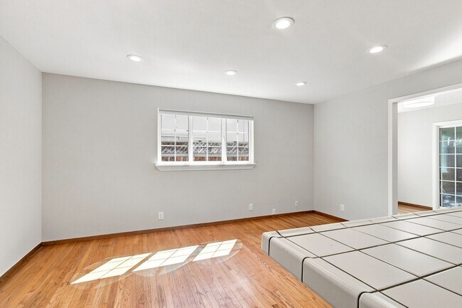 Foto del edificio - 6814 Westmoor Way