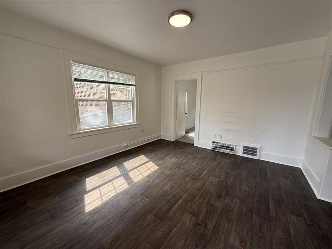 Foto principal - 2333 SW 6th Ave