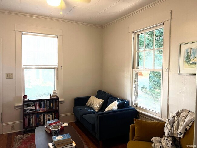 Building Photo - 503 Cole Street Unit B